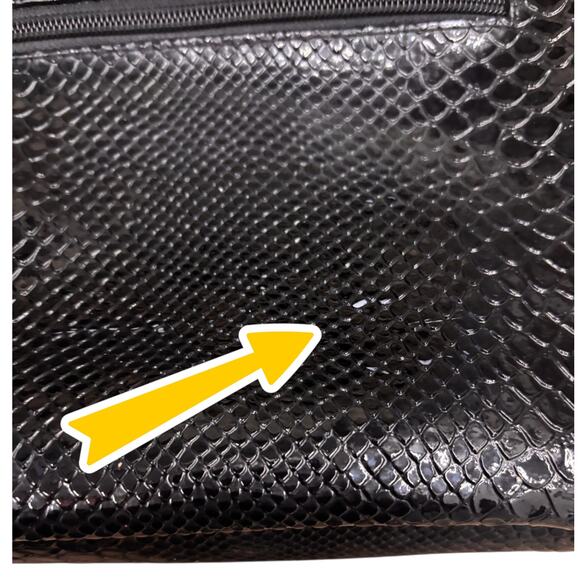 Y2K Guess Black Snake Skin Saddle Bag Shoulder Purse Studded Bikercore Grunge - Picture 10 of 10